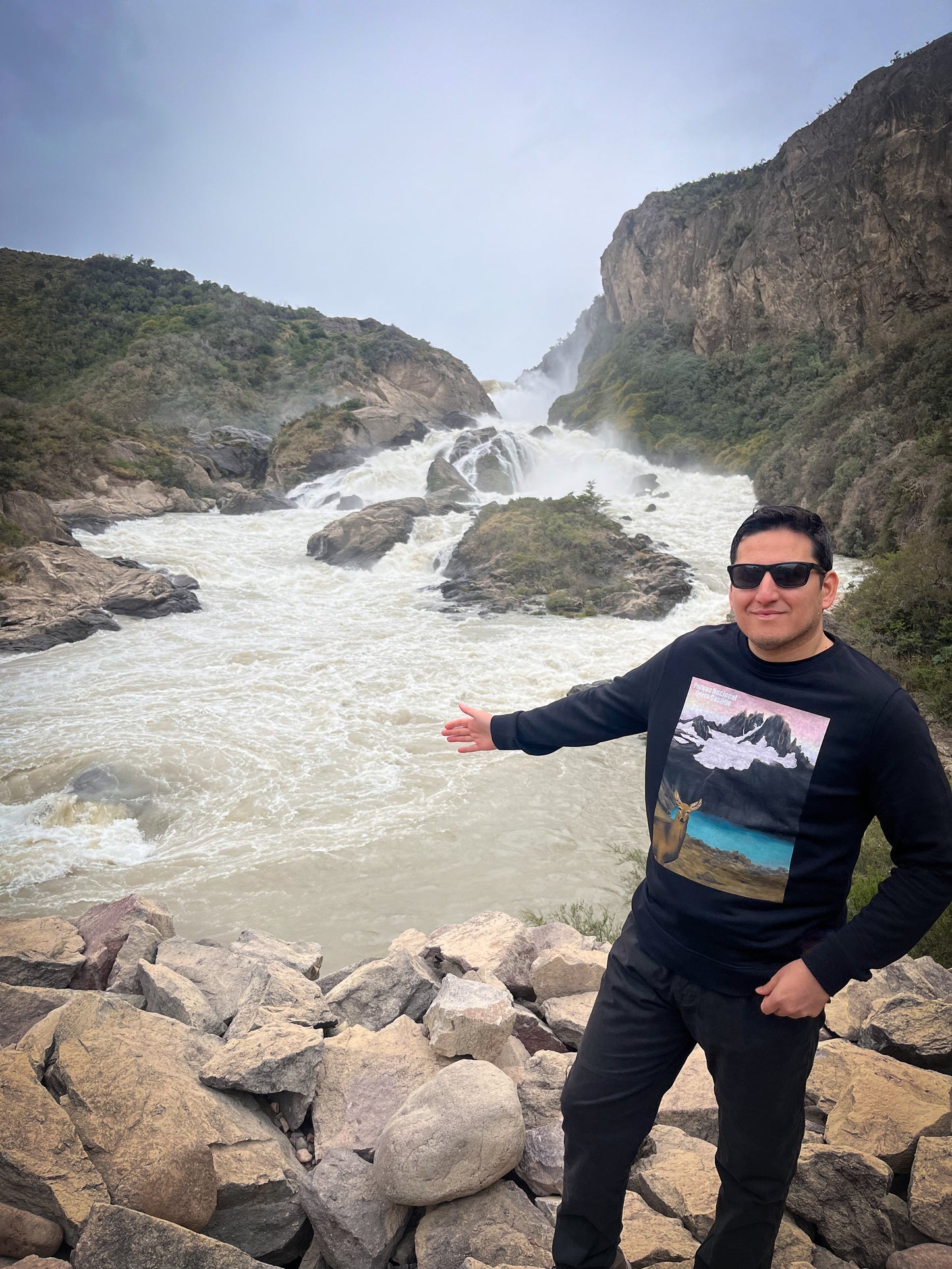 Polerón Eco Hombre Parque Nacional Cerro Castillo Crew Neck